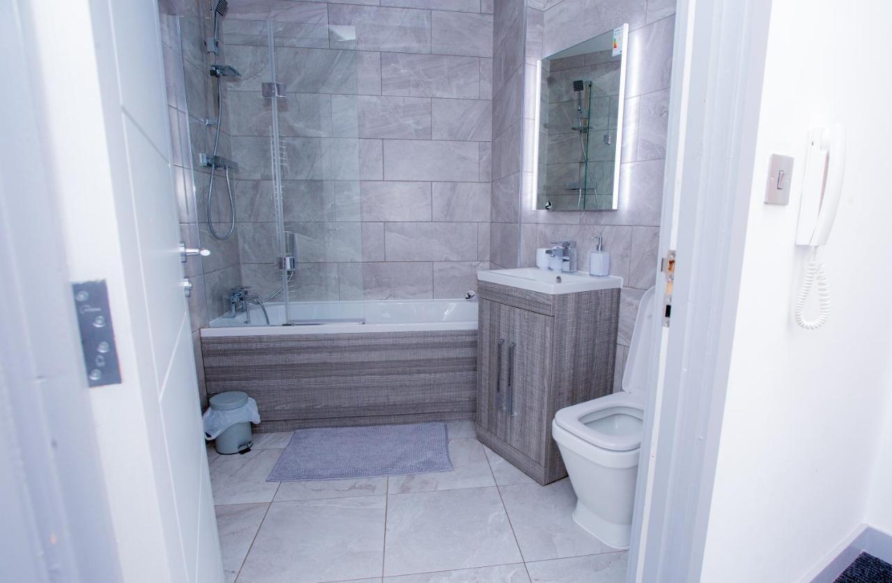 Spacious Urban City Apartment Doncaster Exterior photo